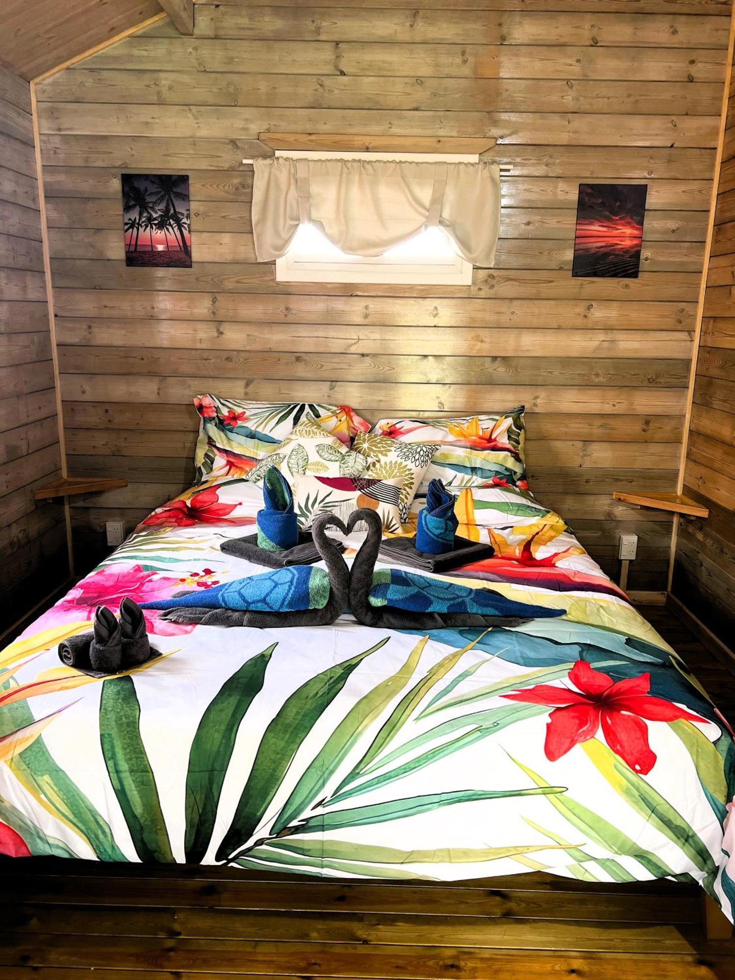 Red Hibiscus Villas Rarotonga Luaran gambar
