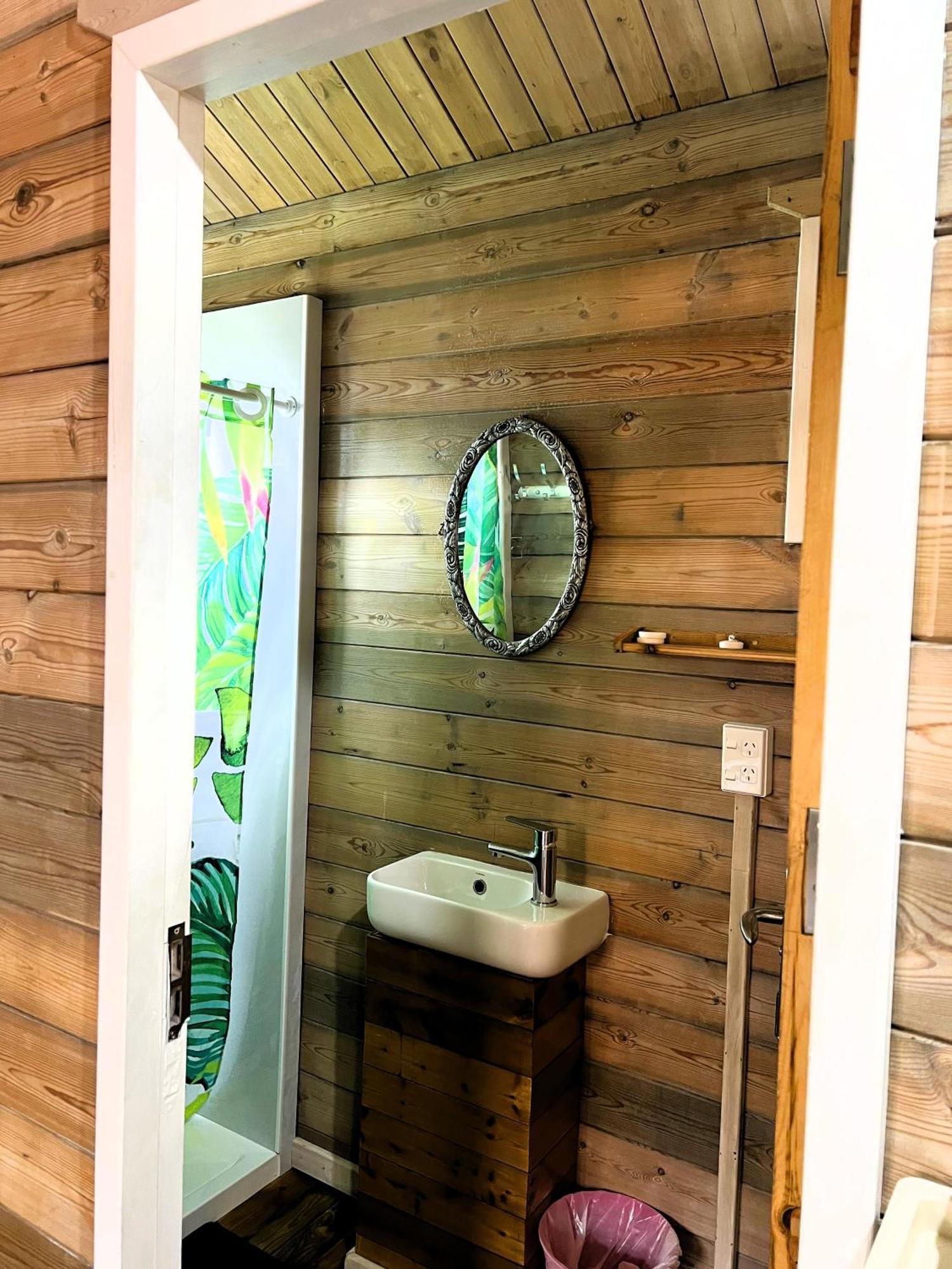 Red Hibiscus Villas Rarotonga Luaran gambar